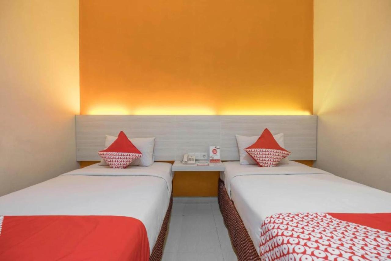 Collection O 91714 Hotel Alden Makassar Exterior photo